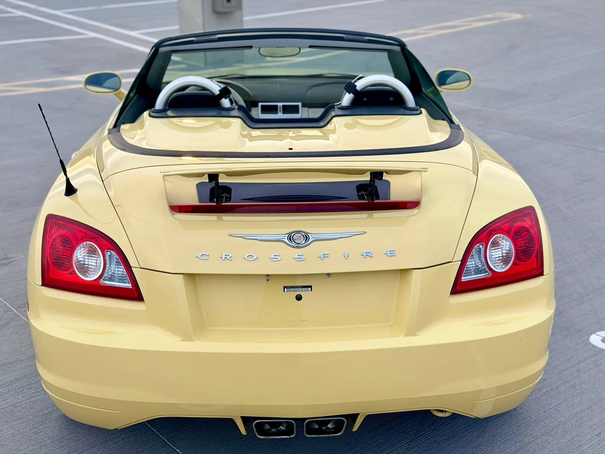 Used 2005 Chrysler Crossfire Limited RWD image 13