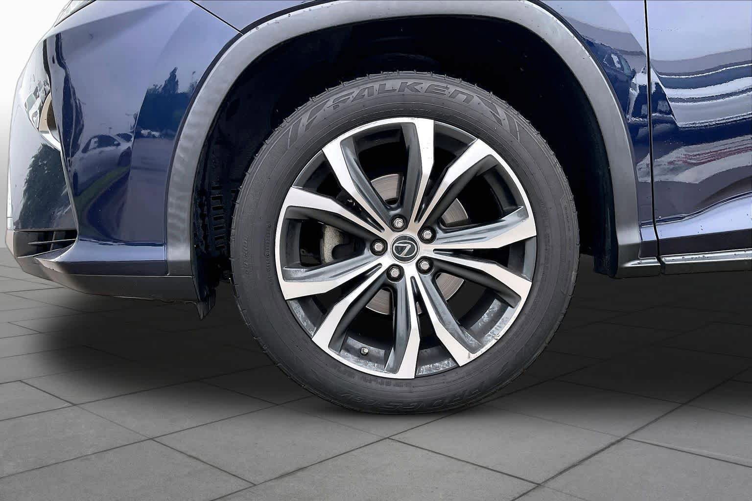 Used 2019 Lexus RX 350 FWD w/ Navigation Package image 9