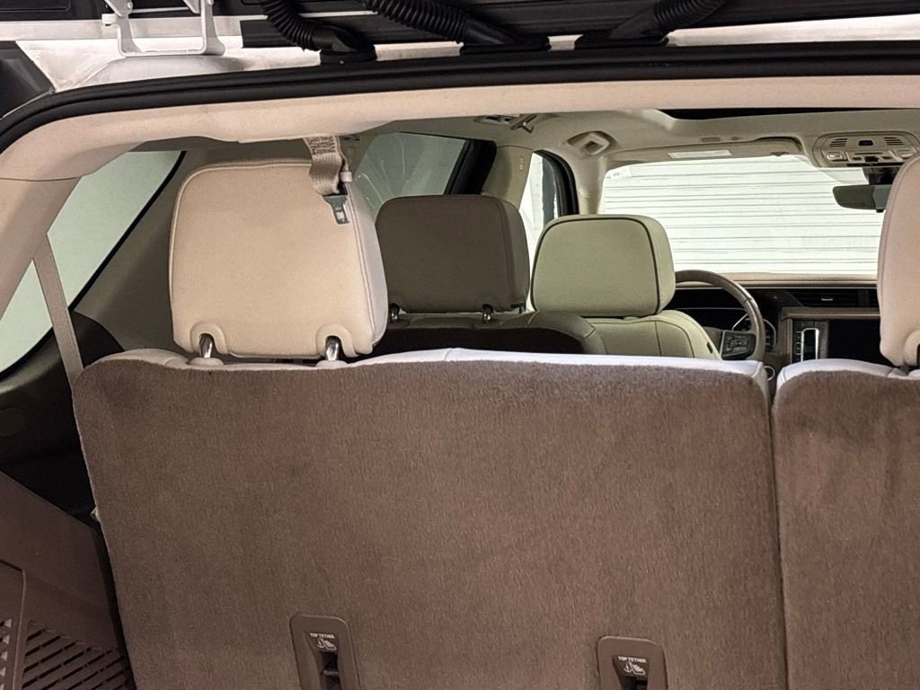 Used 2021 GMC Yukon Denali w/ Denali Premium Package image 21