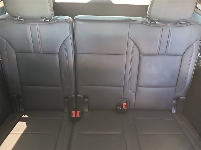 Used 2025 Chevrolet Suburban RST image 14
