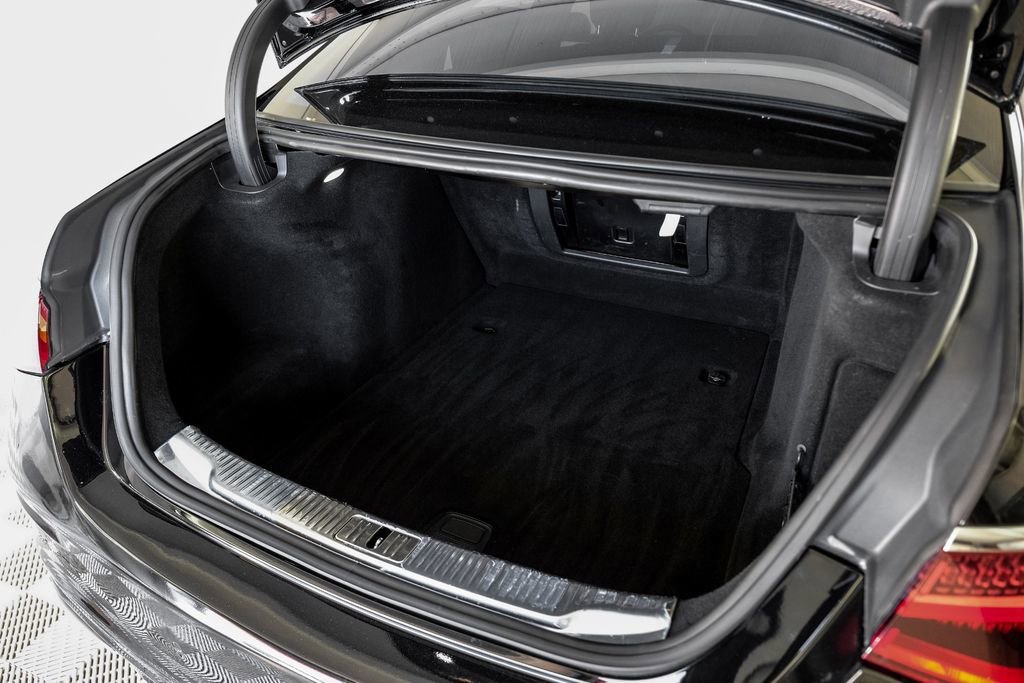 Used 2022 Mercedes-Benz S 580 4MATIC Sedan w/ AMG Line Package image 51