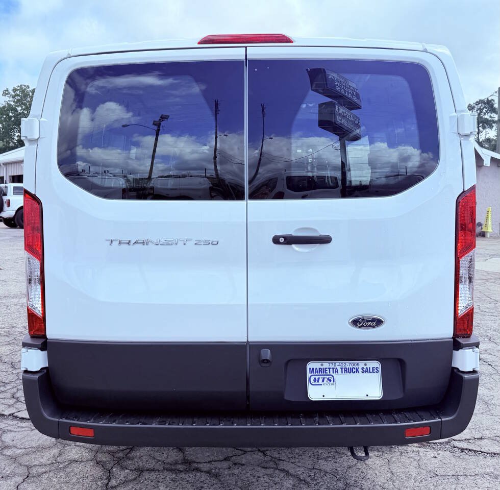 Used 2025 Ford Transit 250 Low Roof w/ Exterior Upgrade Package RWD image 7