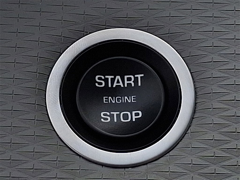 Certified 2023 Land Rover Range Rover Evoque R-Dynamic S image 19