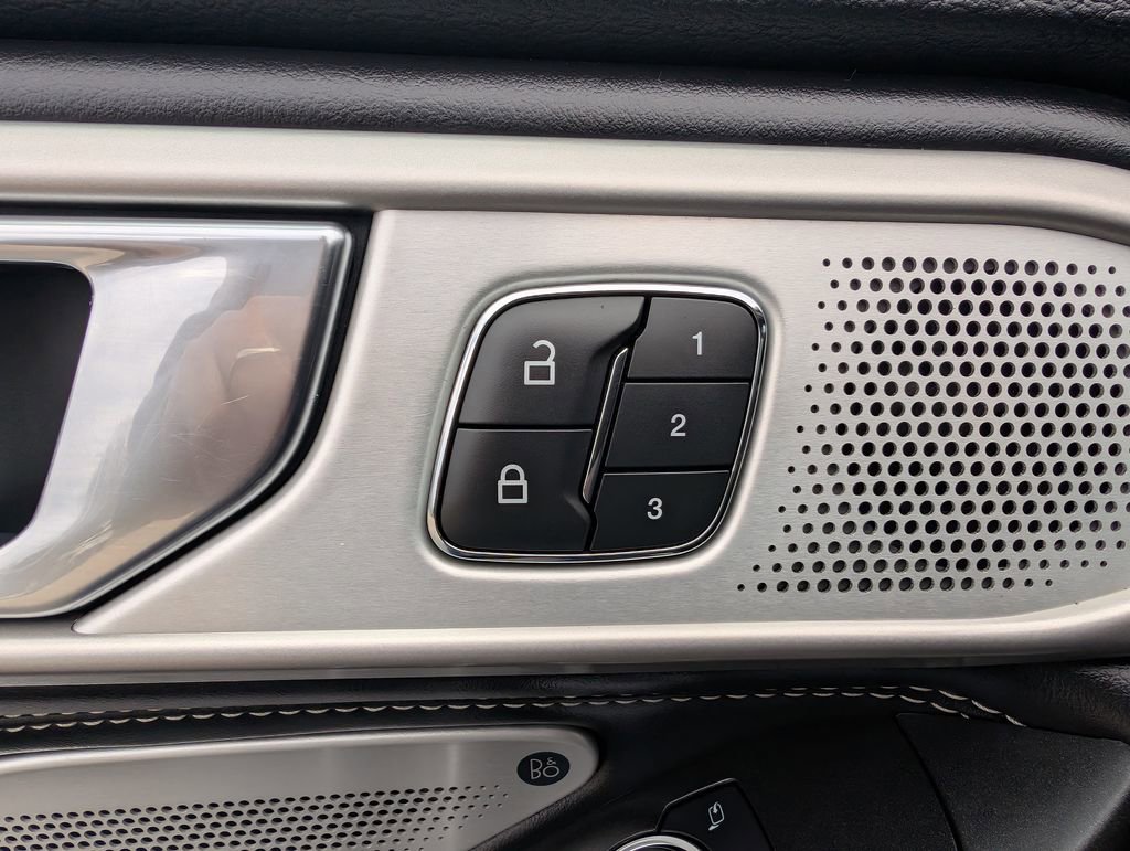 Used 2020 Ford Explorer ST w/ ST Street Pack AWD/4WD image 17