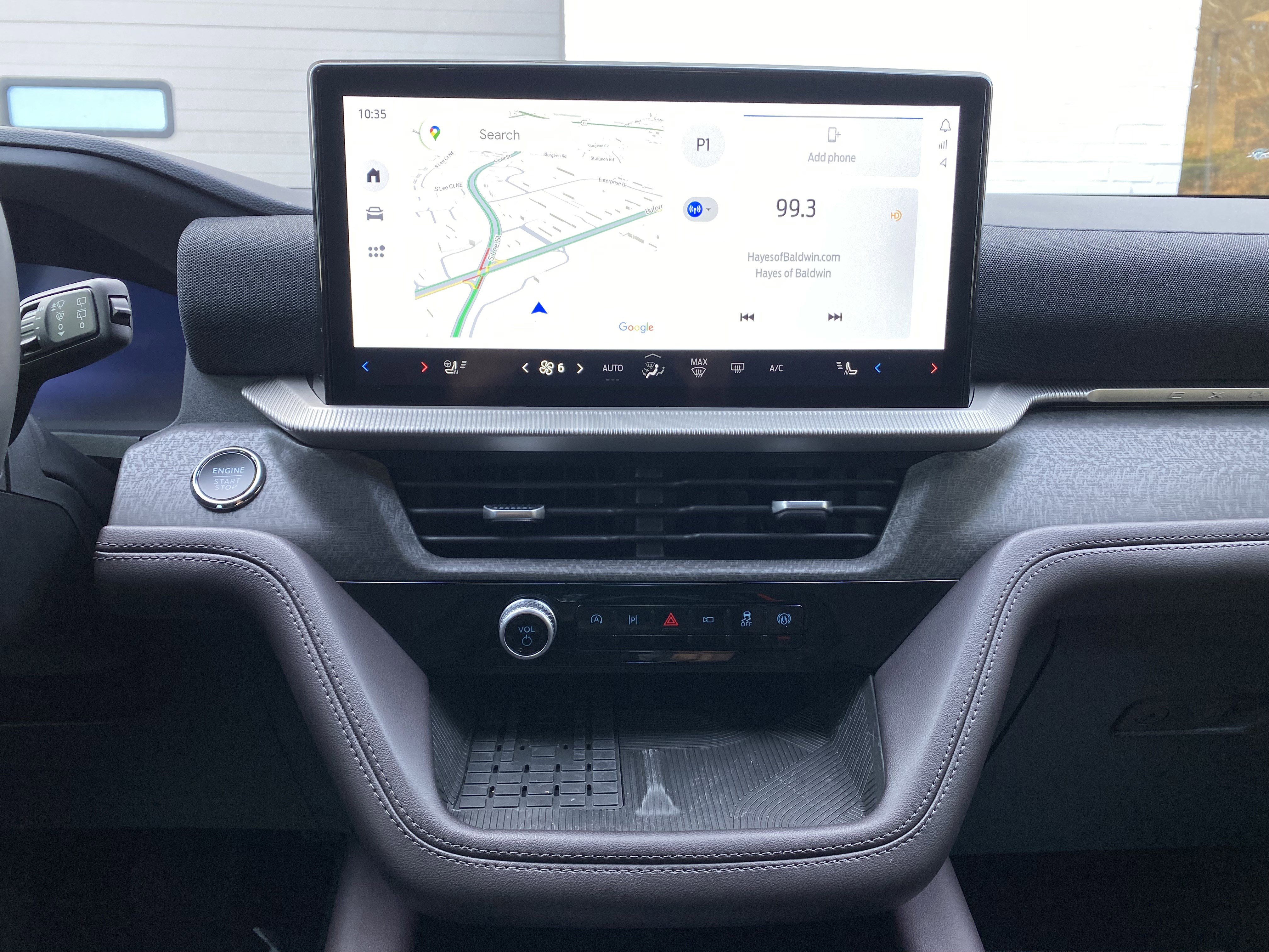 Used 2025 Ford Explorer Platinum image 25