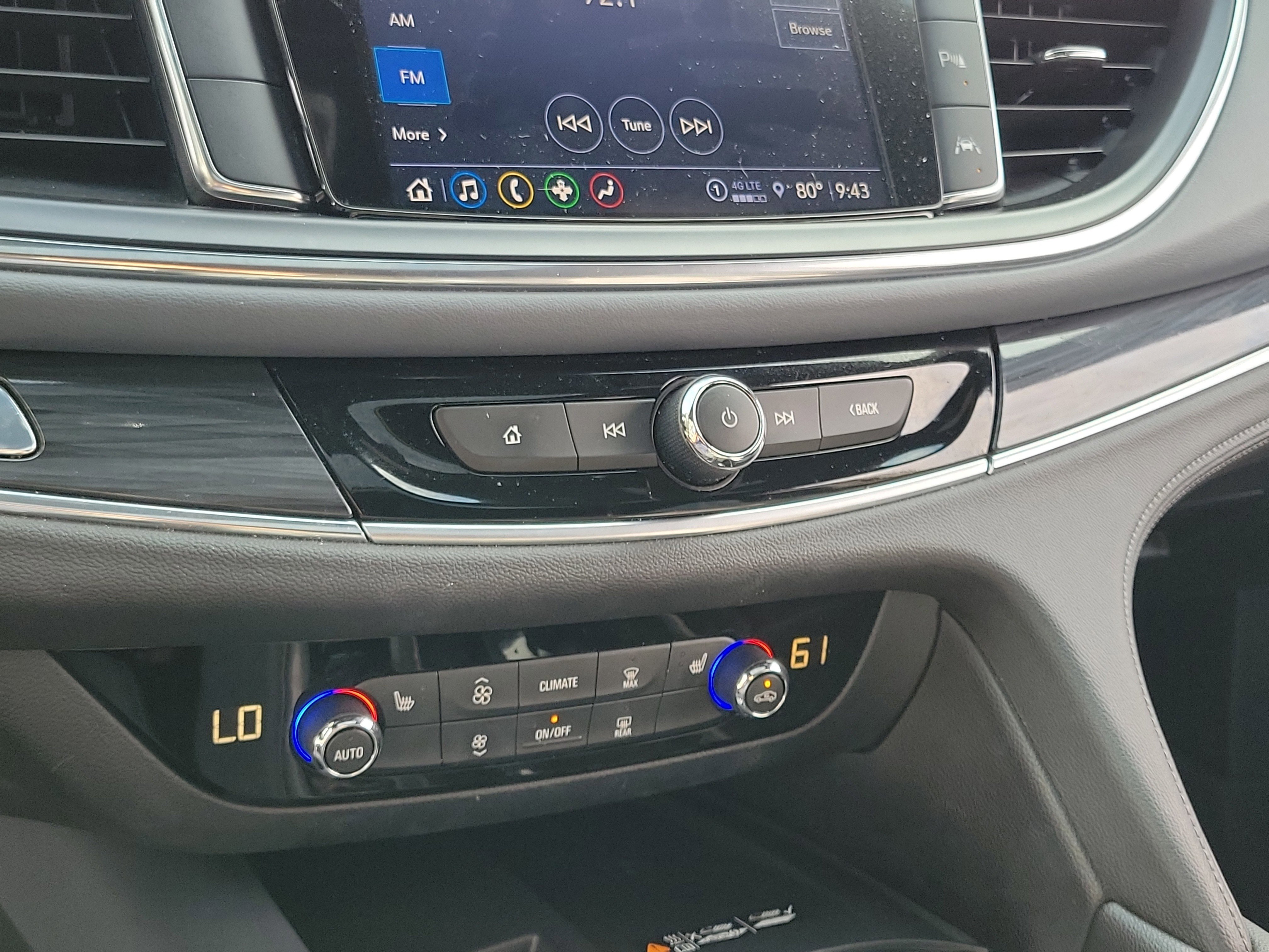 Used 2023 Buick Enclave Essence w/ Experience Buick Package image 27