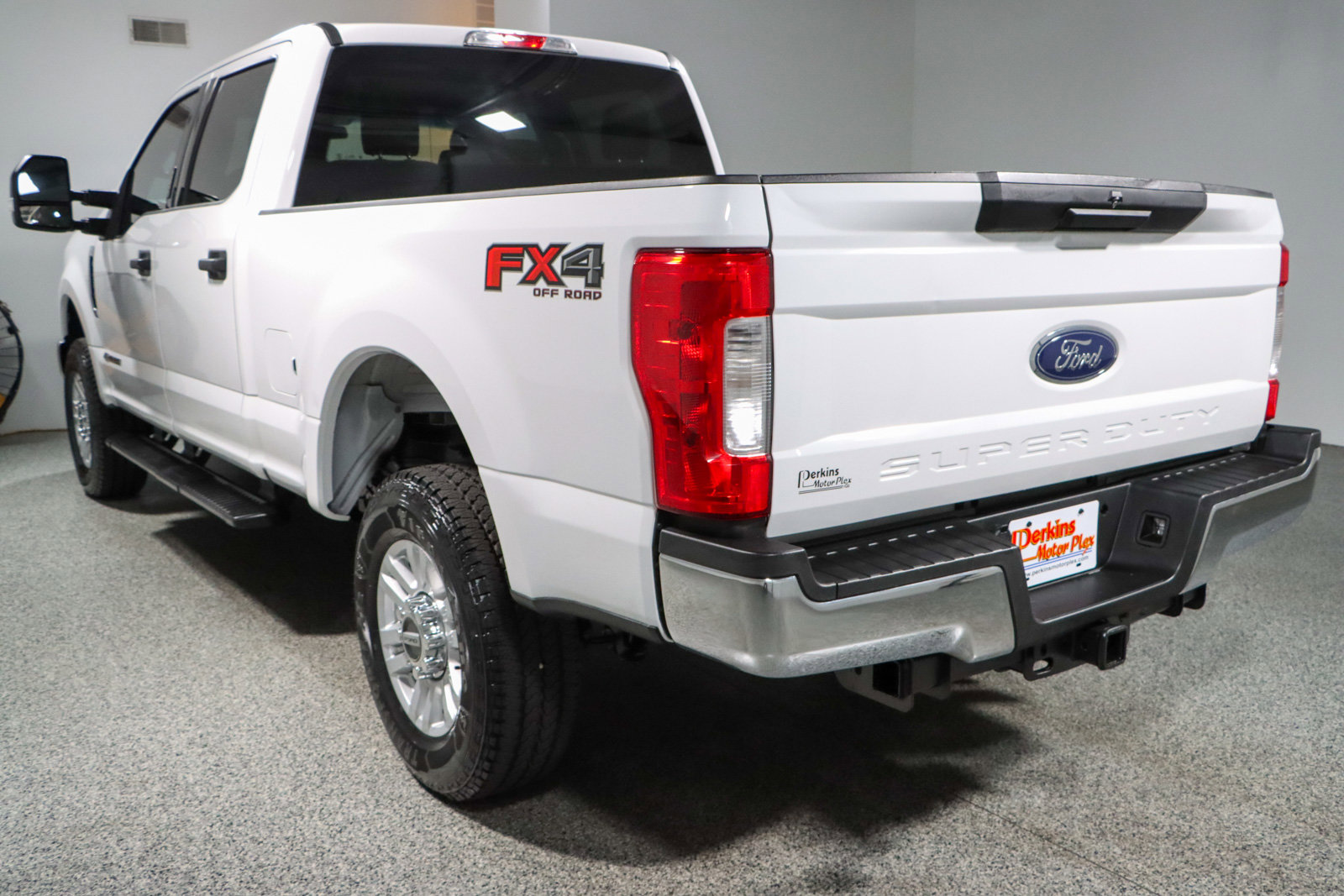 Used 2019 Ford F250 XLT w/ FX4 Off-Road Package image 9