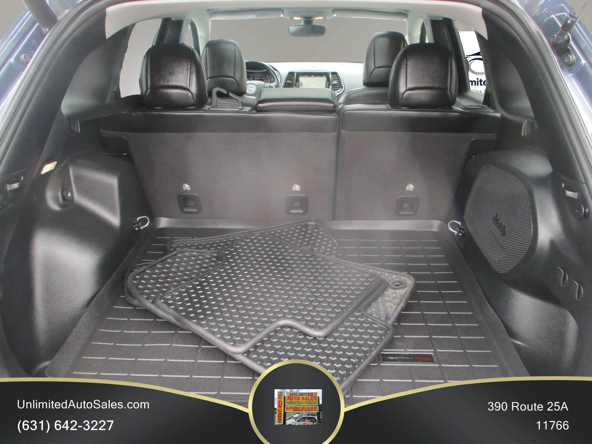 Used 2020 Jeep Cherokee Limited AWD/4WD image 13