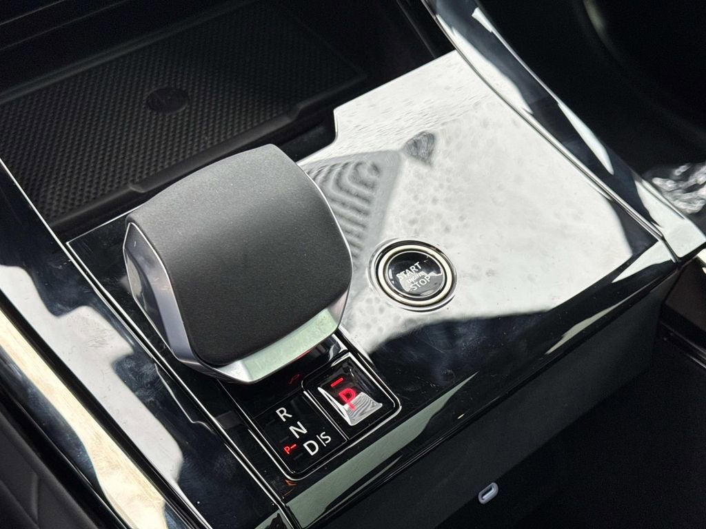 New 2026 Land Rover Range Rover Sport SE image 25