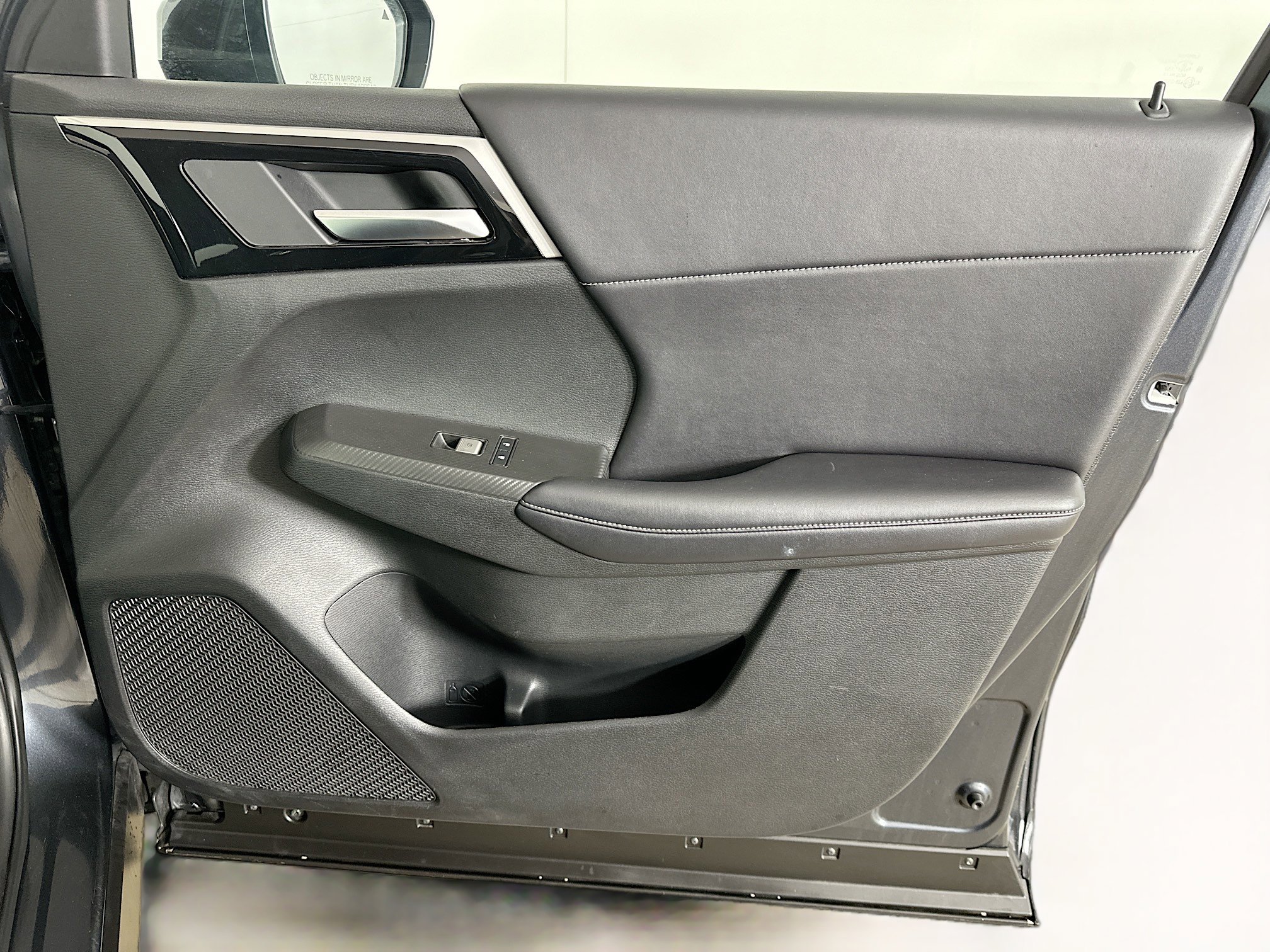 Used 2024 Mitsubishi Outlander SE image 33