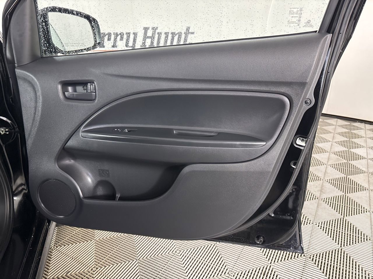 Used 2024 Mitsubishi Mirage ES image 25