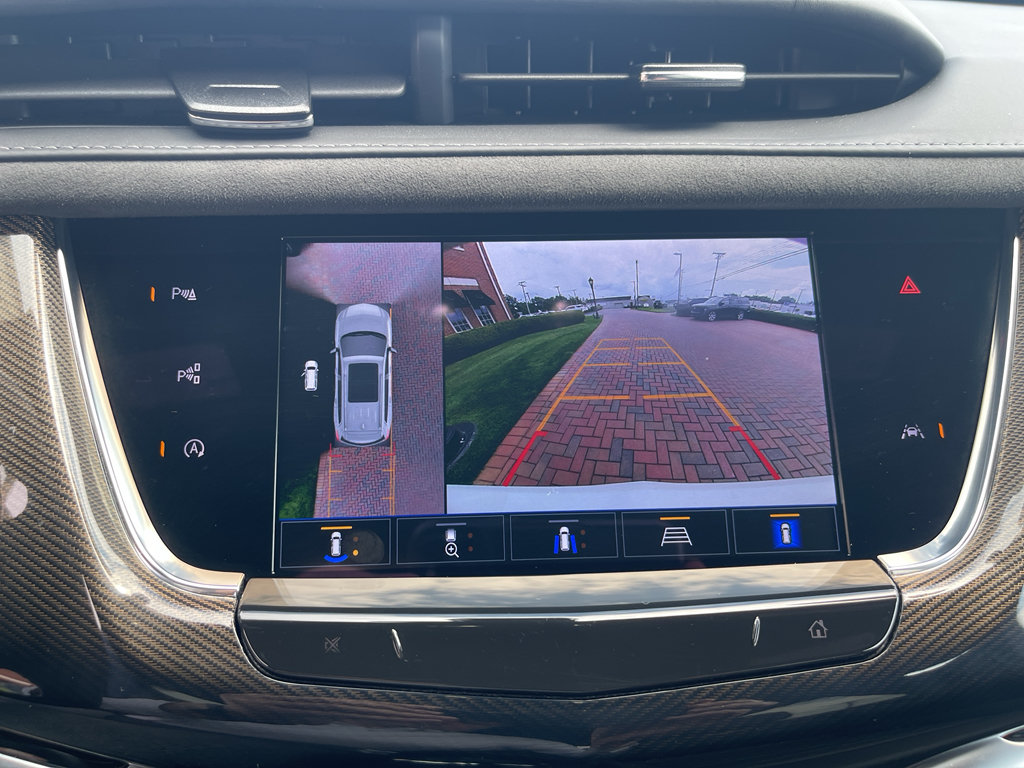 Used 2025 Cadillac XT6 Sport w/ Platinum Package AWD/4WD image 26