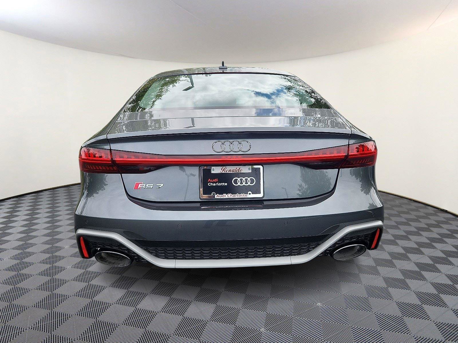 New 2026 Audi RS 7 Performance image 5