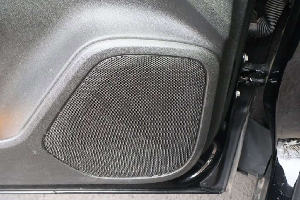 Used 2023 Chevrolet Blazer LT w/ Driver Confidence Package AWD/4WD image 34