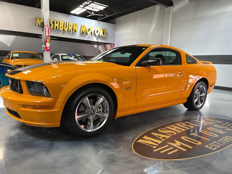 Used 2008 Ford Mustang GT Premium RWD image 2