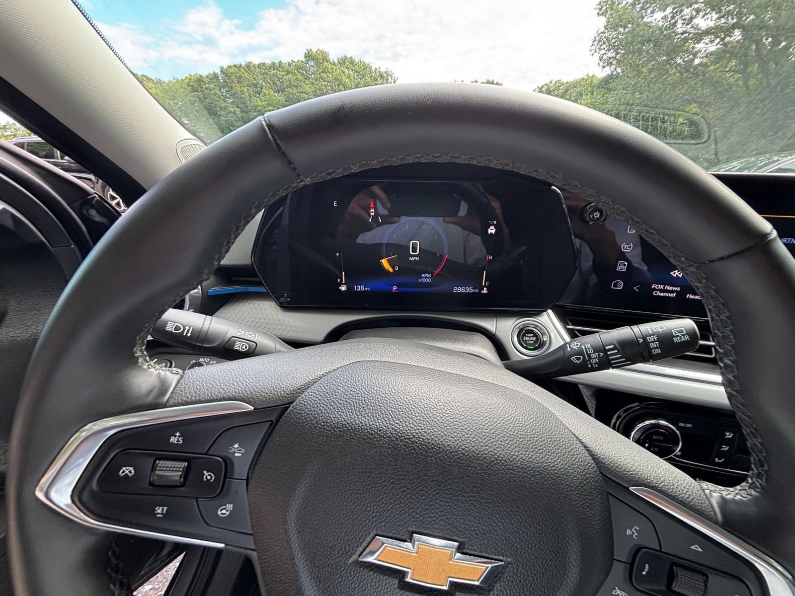 Used 2025 Chevrolet Trax LT w/ LT Convenience Package FWD image 40