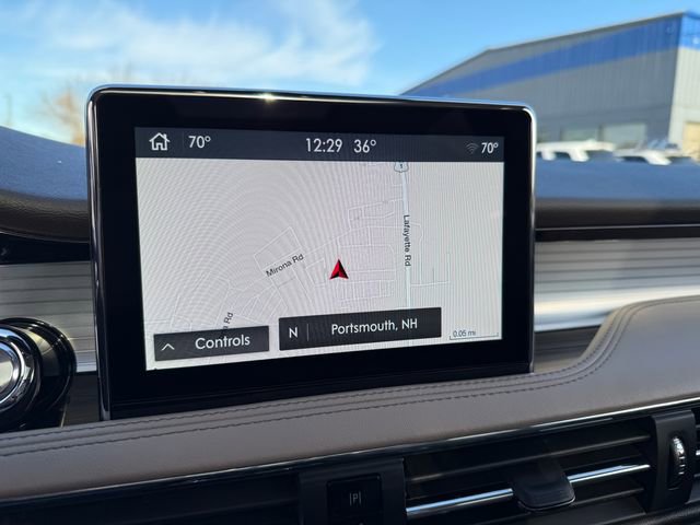 Used 2022 Lincoln Corsair AWD w/ Premium Package image 9