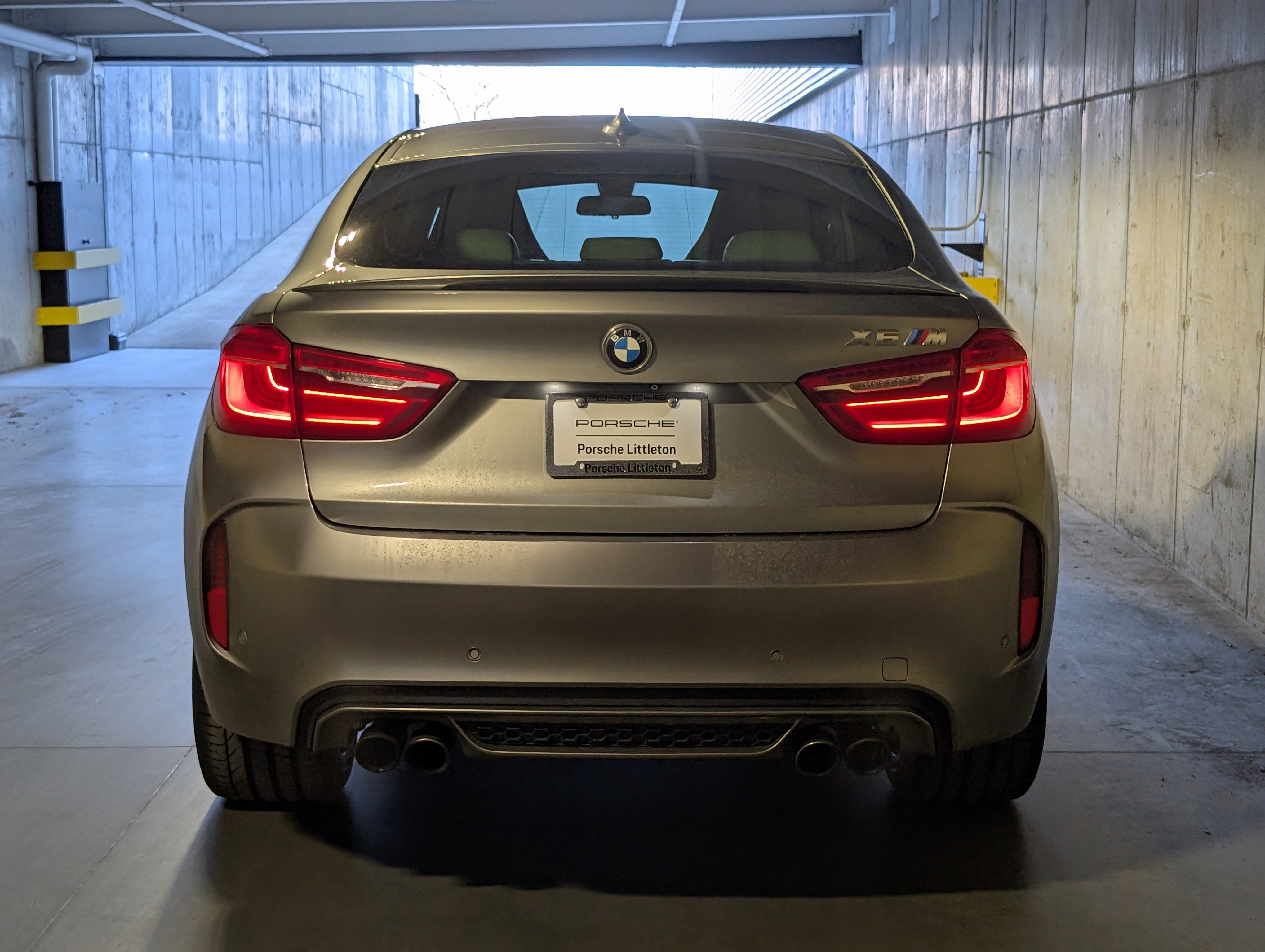 Used 2015 BMW X6 M image 8