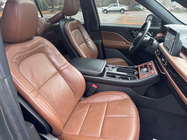 Used 2023 Lincoln Aviator Reserve w/ Equipment Group 201A image 26