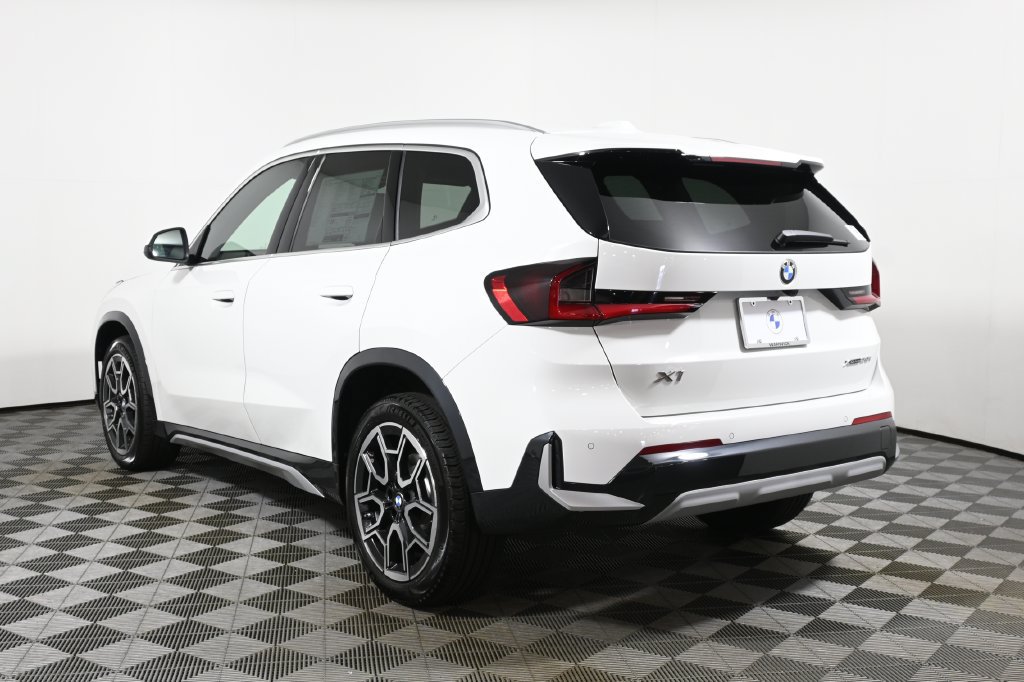 New 2027 BMW X1 xDrive28i AWD/4WD image 5