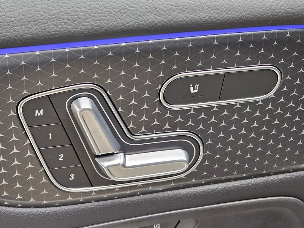 New 2026 Mercedes-Benz GLB 250 4MATIC image 15