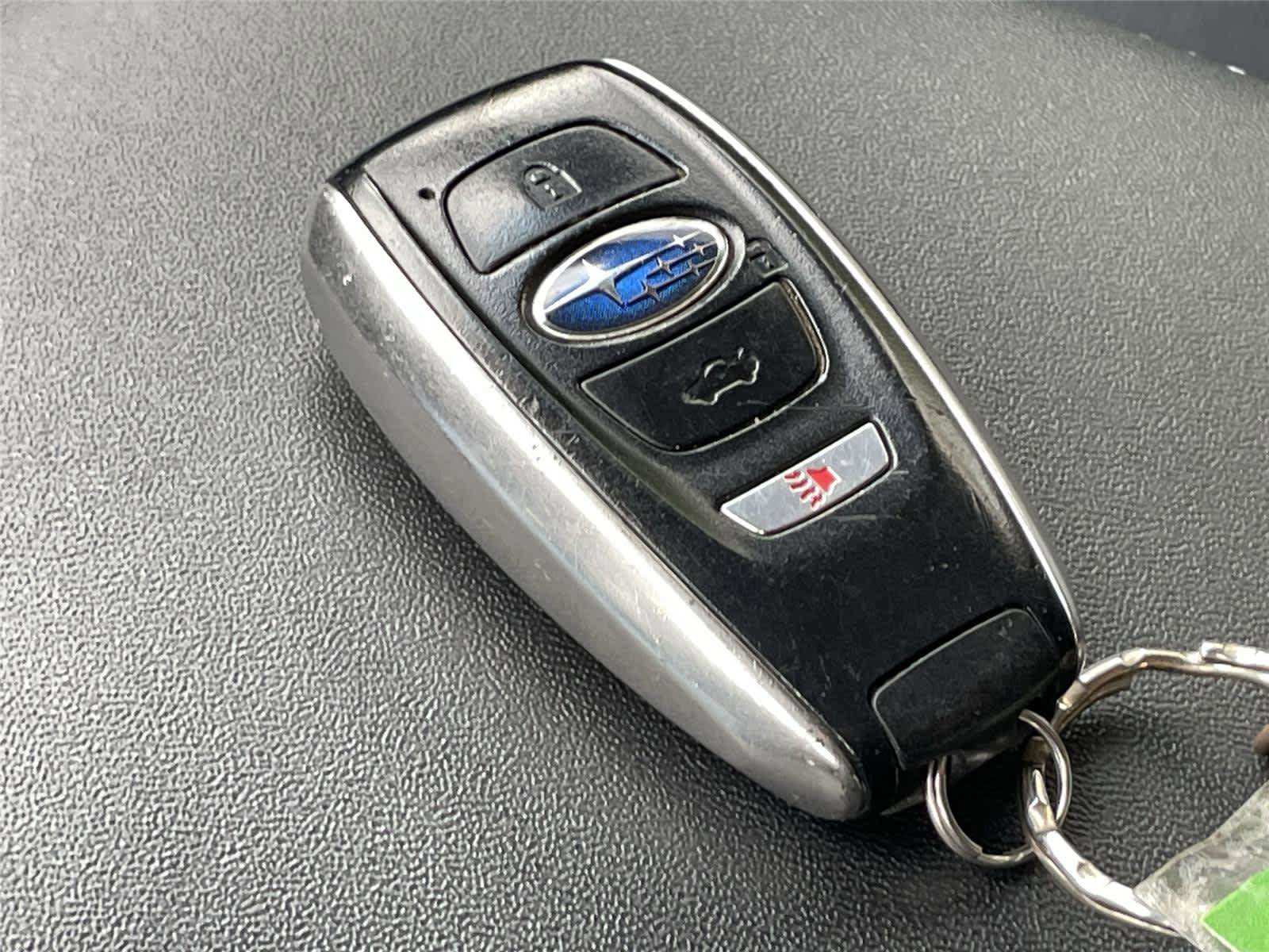 Used 2017 Subaru Outback 3.6R Limited AWD/4WD image 32