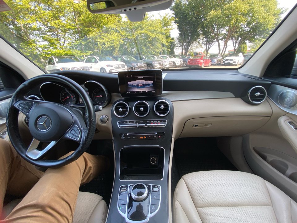 Certified 2019 Mercedes-Benz GLC 300 4MATIC image 20