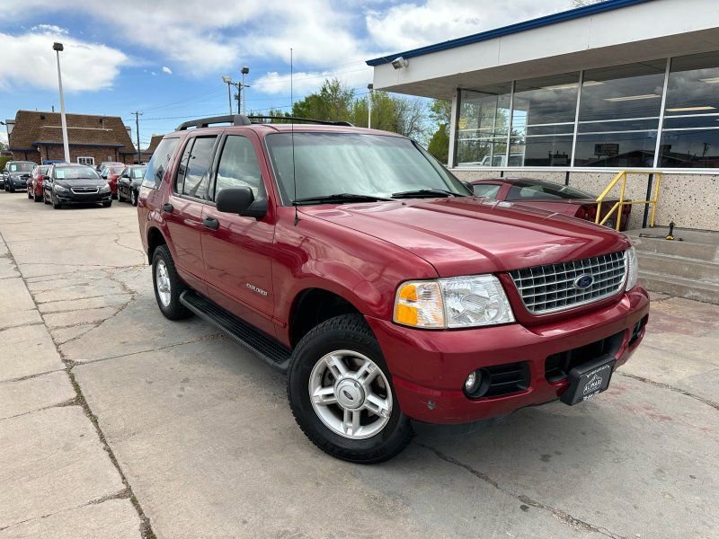 Used 2005 Ford Explorer XLT AWD/4WD image 1