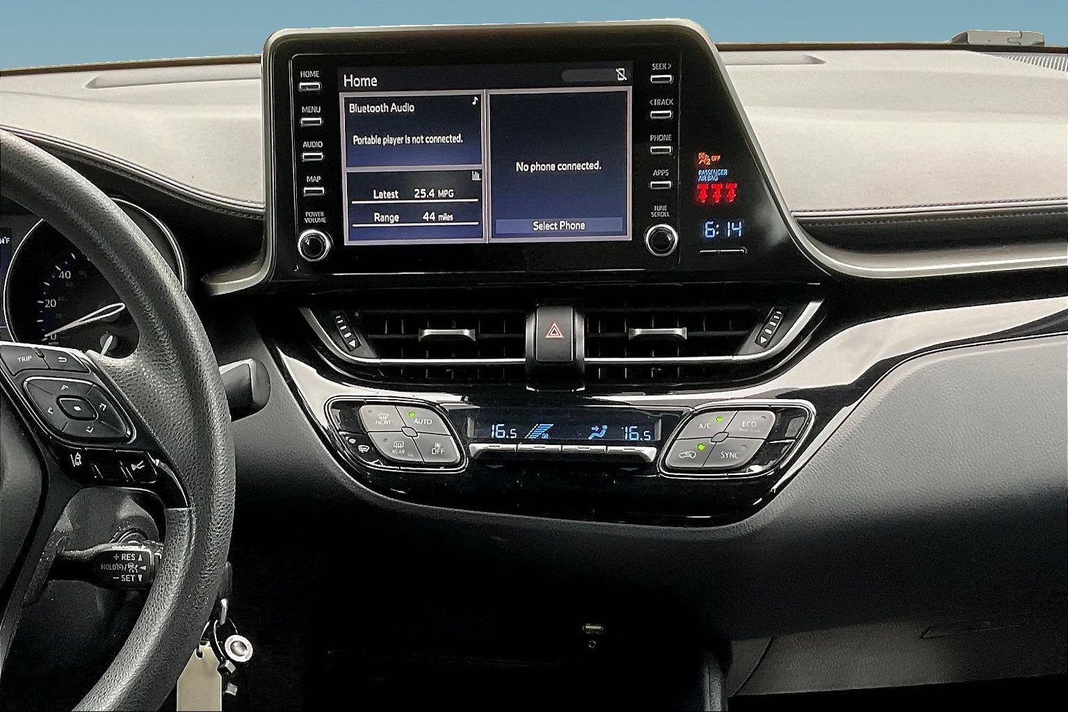 Used 2019 Toyota C-HR LE FWD image 9