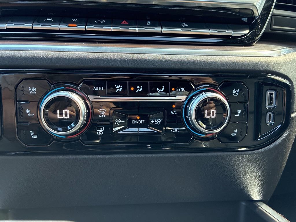 Used 2023 GMC Sierra 1500 SLT w/ SLT Convenience Package image 29