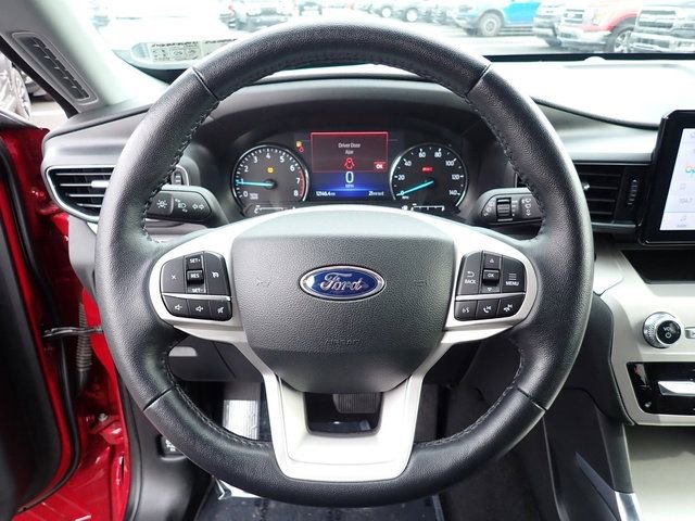 Used 2023 Ford Explorer XLT w/ Equipment Group 202A image 24
