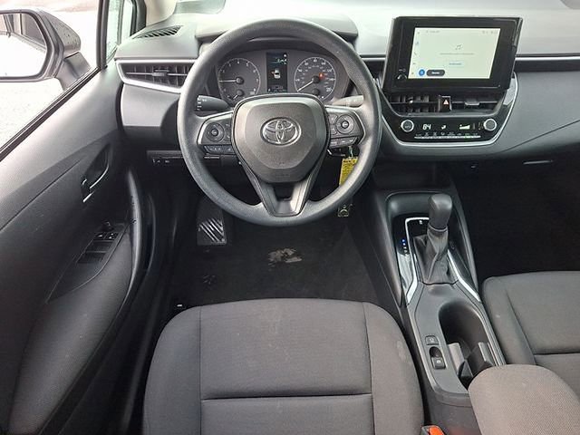 Used 2023 Toyota Corolla LE FWD image 11