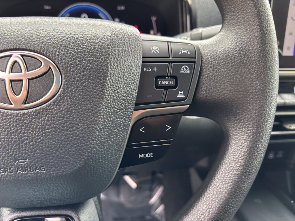 Used 2026 Toyota Camry LE FWD image 25