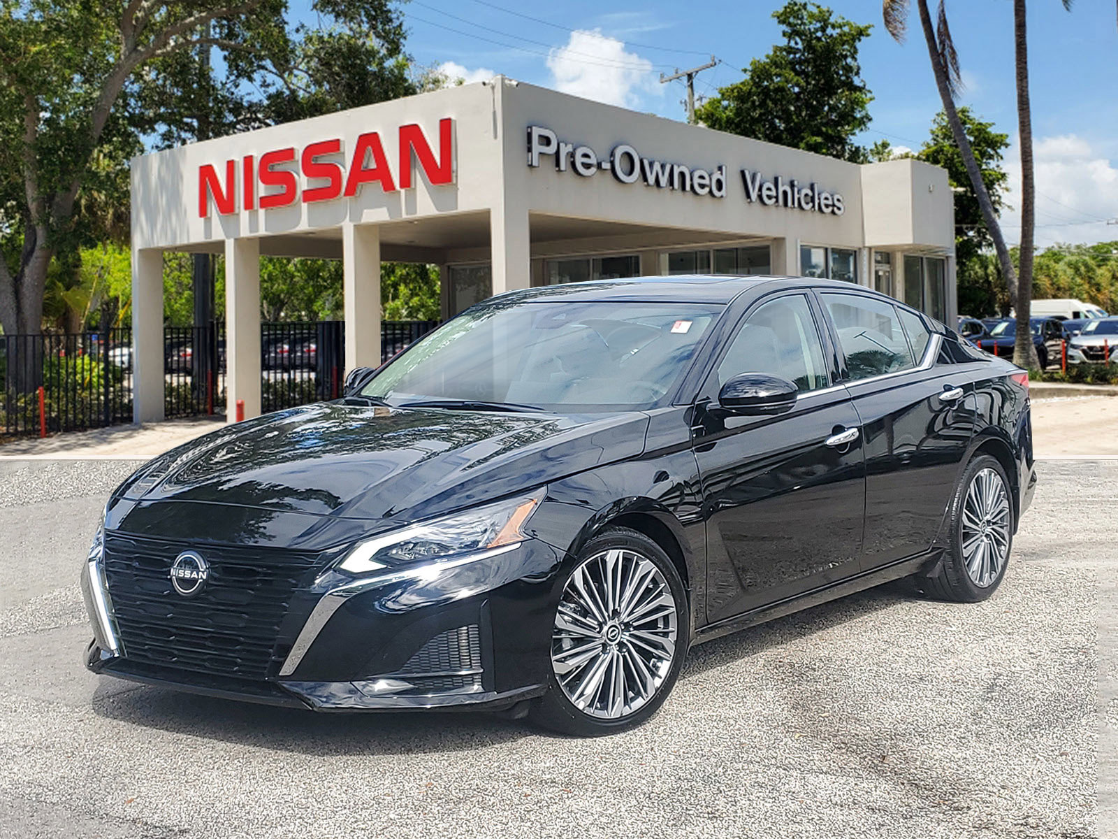 Certified 2025 Nissan Altima 2.5 SL