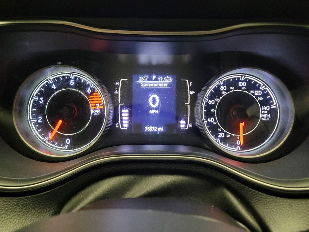 Used 2019 Jeep Cherokee Latitude Plus image 23