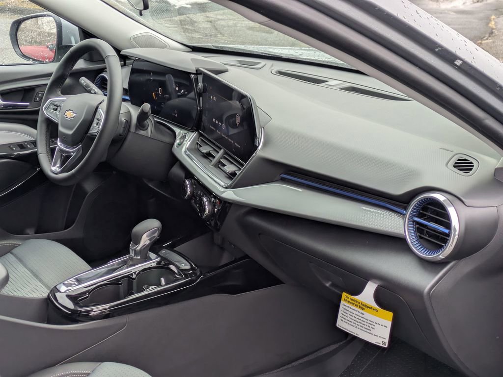 New 2026 Chevrolet Trax LT w/ Driver Confidence Package image 21