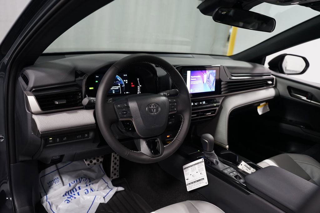 New 2026 Toyota Camry SE image 11