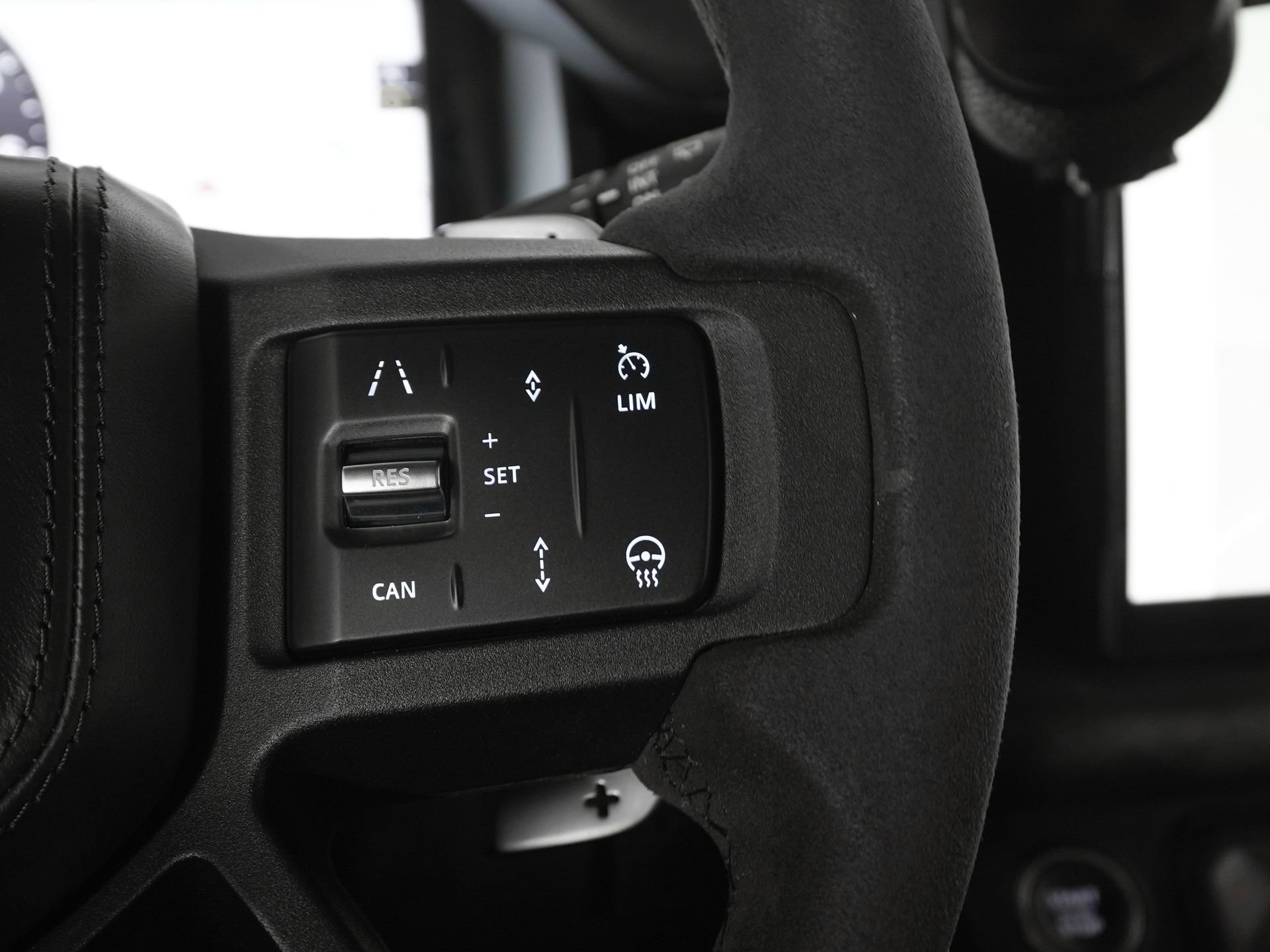 Used 2024 Land Rover Defender 90 Carpathian Edition AWD/4WD image 19