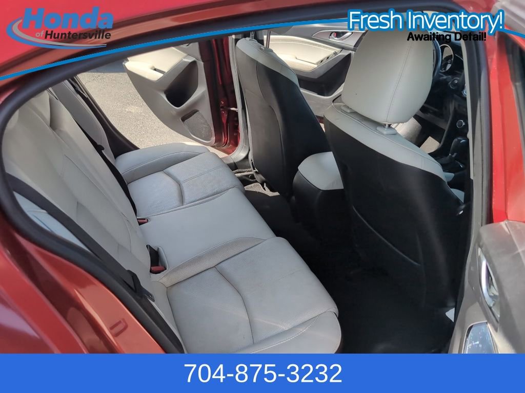 Used 2018 MAZDA MAZDA3 Grand Touring image 14