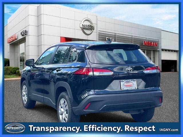 Used 2025 Toyota Corolla Cross L FWD image 8
