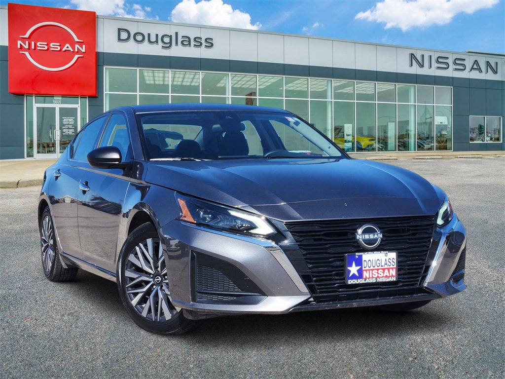 Used 2024 Nissan Altima 2.5 SV video 1