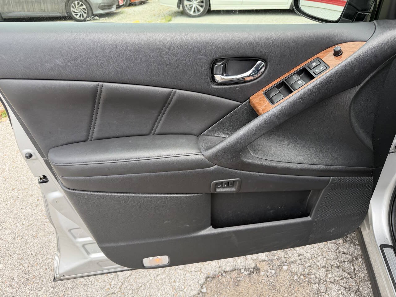 Used 2012 Nissan Murano LE AWD/4WD image 12