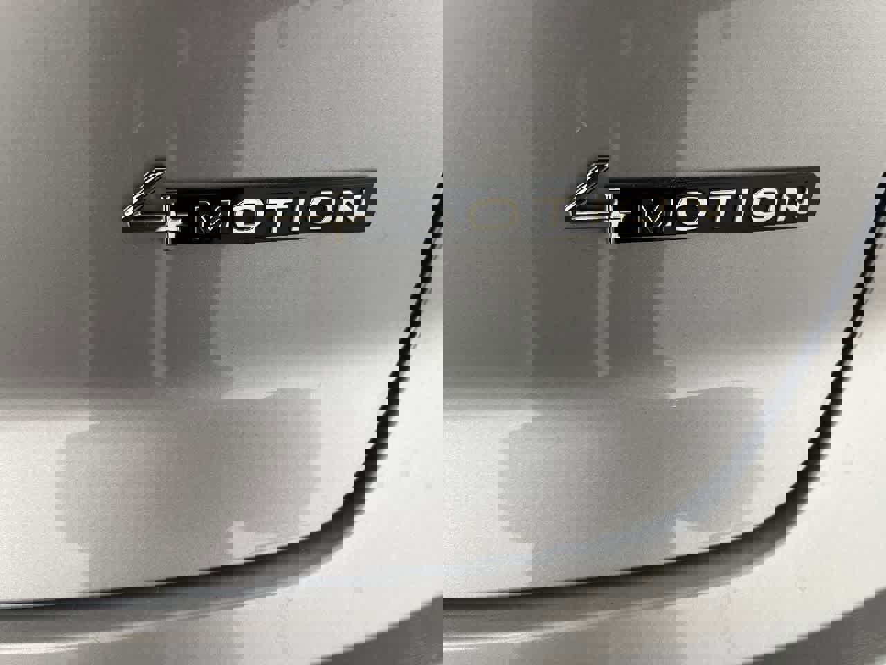 Used 2024 Volkswagen Atlas Cross Sport SE image 12