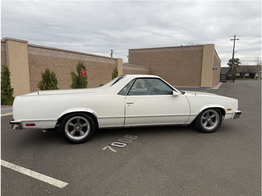 Used 1987 Chevrolet El Camino V8 image 8
