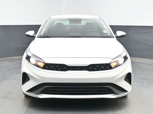 Used 2023 Kia Forte LXS w/ LXS Technology Package FWD image 3