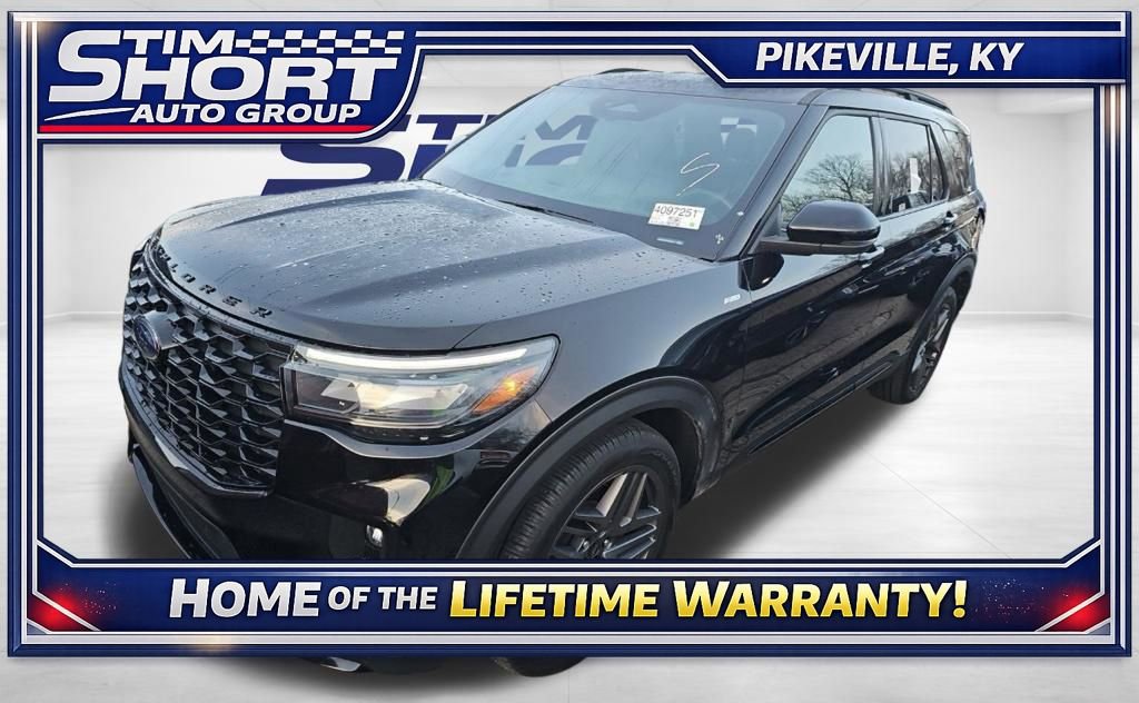 Used 2025 Ford Explorer ST-Line w/ ST-Line Street Pack image 1