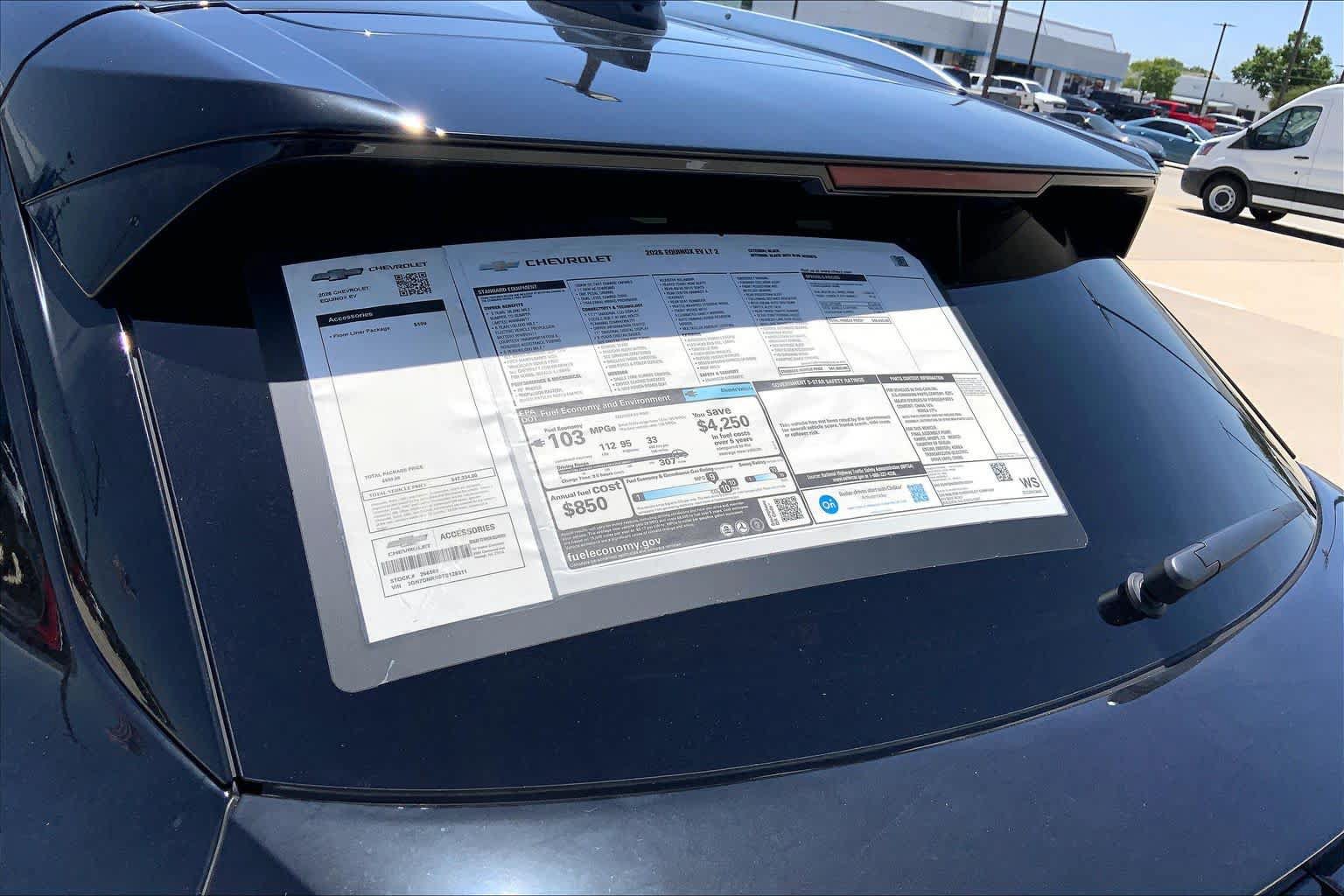 New 2026 Chevrolet Equinox EV LT AWD/4WD image 22