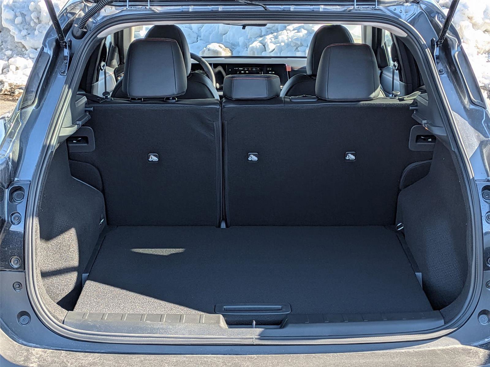 New 2026 Nissan Kicks SR w/ Cold Weather Package FWD image 29