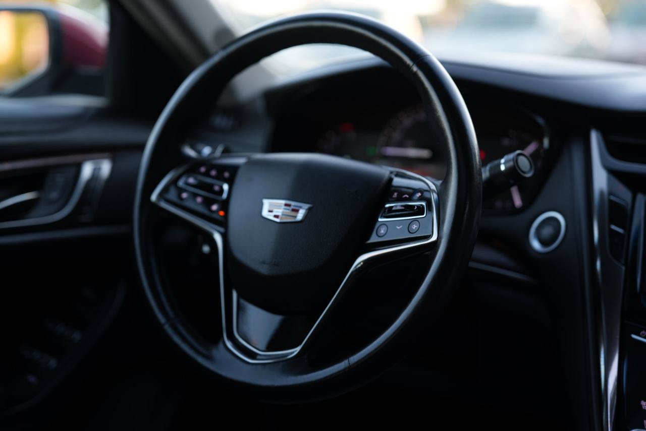 Used 2018 Cadillac CTS Luxury RWD image 19