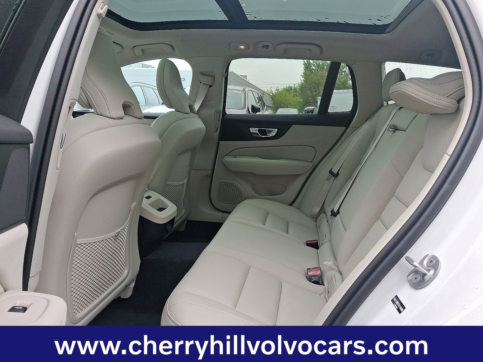 New 2026 Volvo V60 B5 Cross Country Plus w/ Protection Package Premier image 11